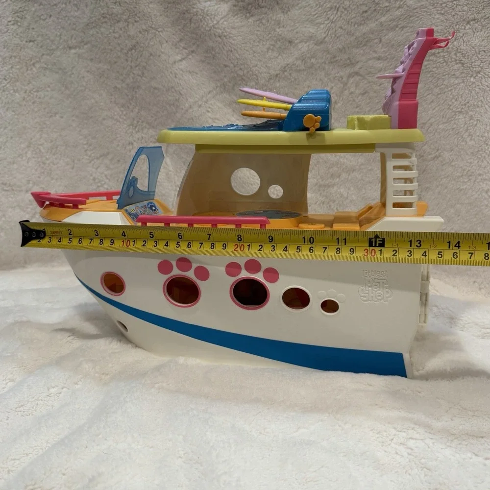 Littlest Pet Shop 2016 Cruise Ship Playset Incomplete SHIP ONLY
